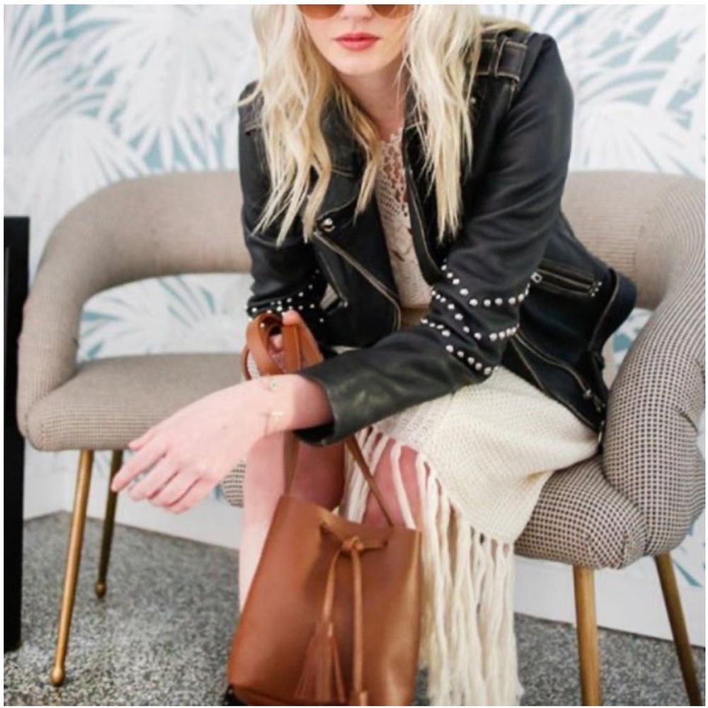 Shaffer LA Greta Leather Drawstring Bucket Bag - Picture 2 of 11